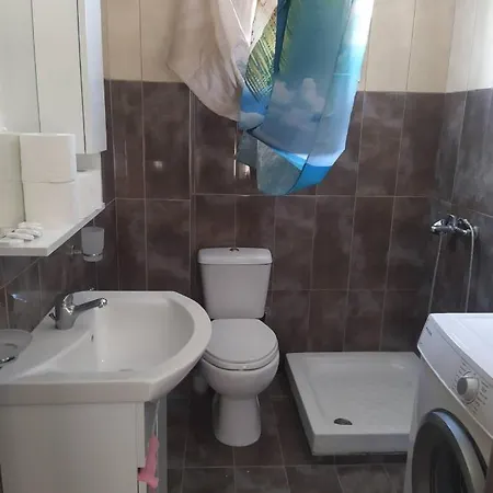Iliana Apartment *